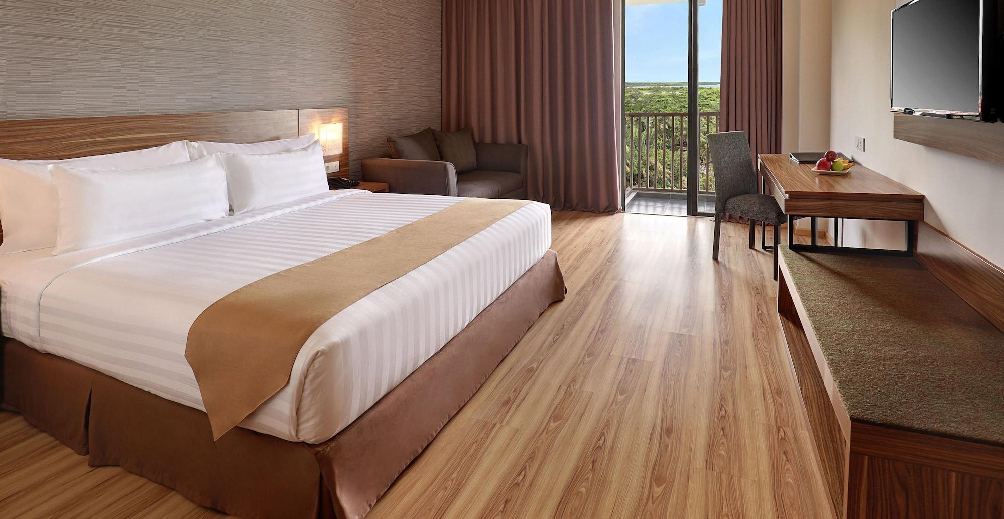 Swiss-Belhotel Sorong Exterior foto