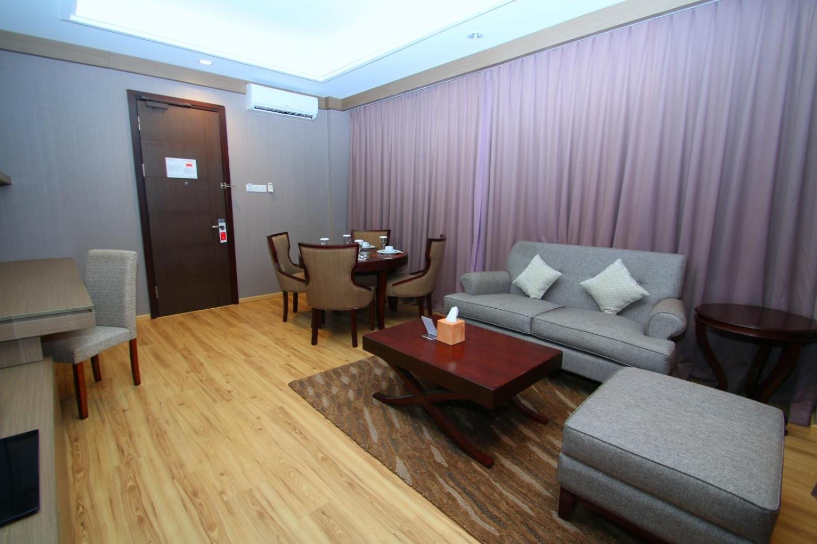 Swiss-Belhotel Sorong Exterior foto