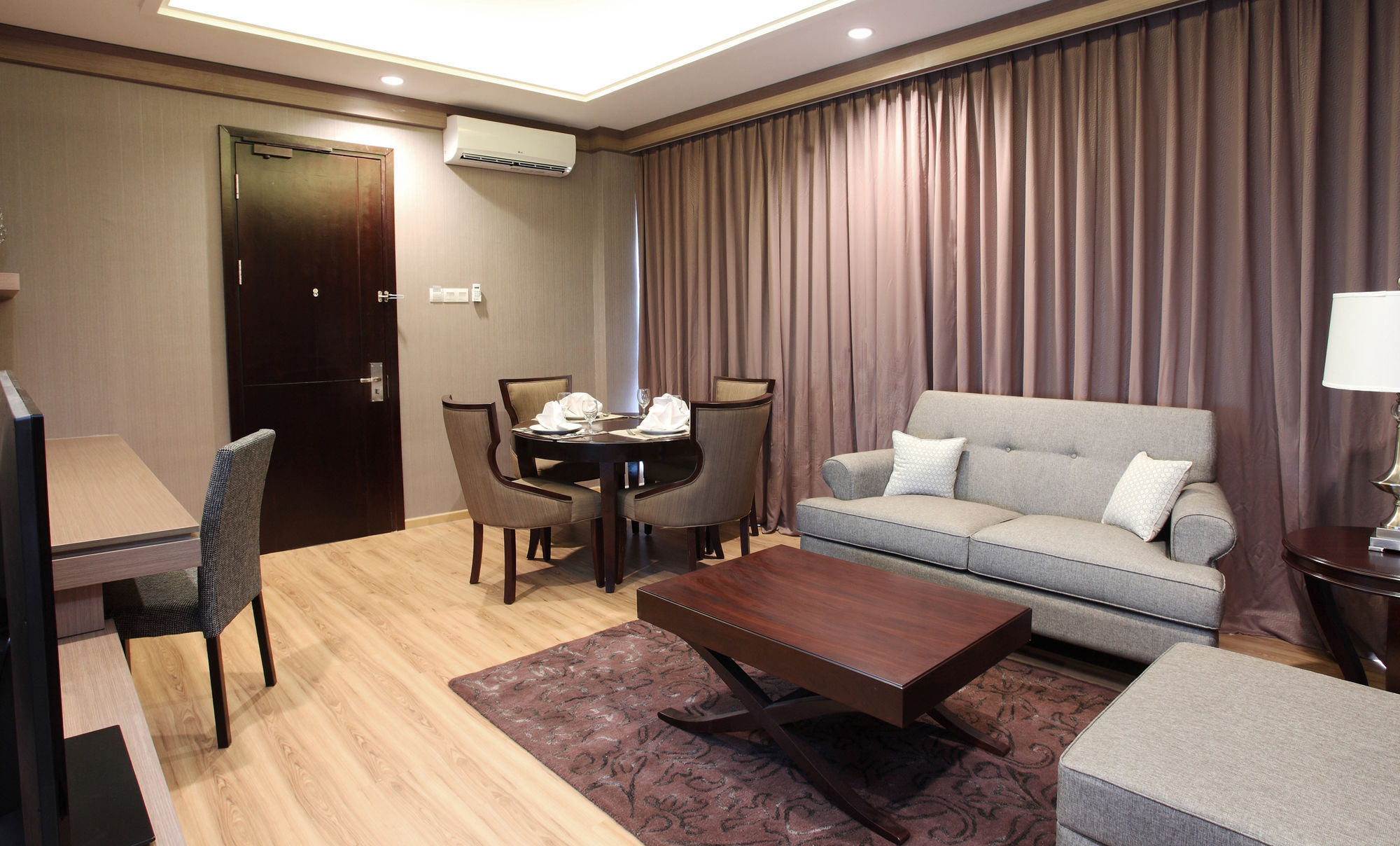 Swiss-Belhotel Sorong Exterior foto