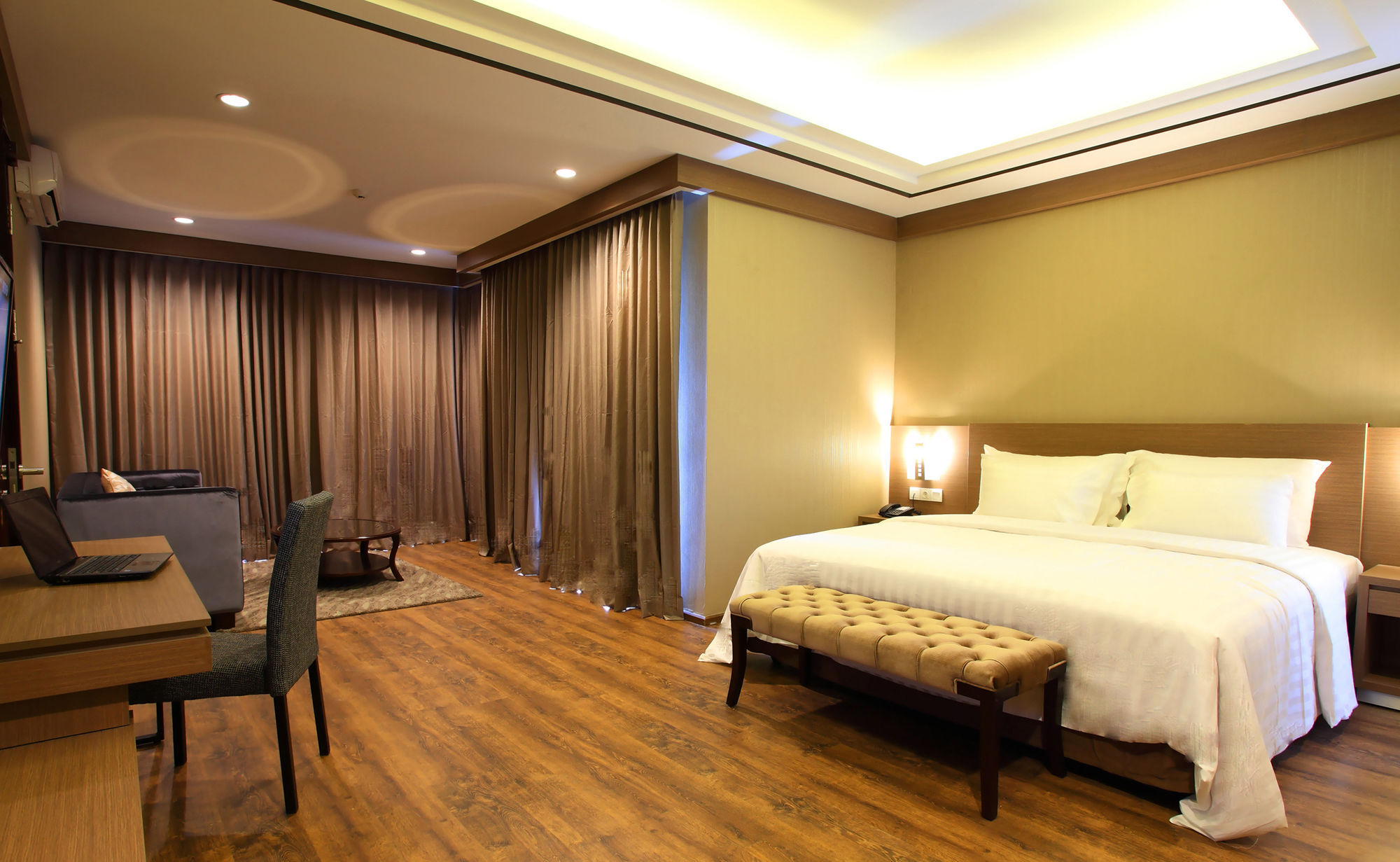 Swiss-Belhotel Sorong Exterior foto